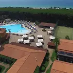 Village 4*