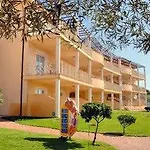Village Hotel 4*