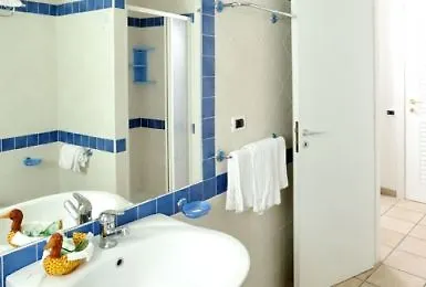 Village Hotel 4*
