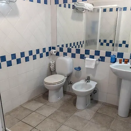 Village Hotel 4*