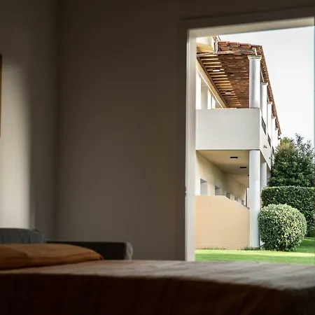 Village 4* Nicotera