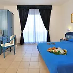 Village Hotel 4*