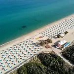 Village Nicotera
