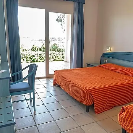 Village فندق نيكوتيرا