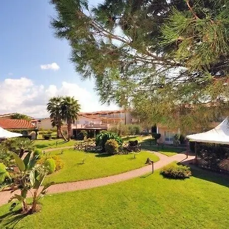 Hotel Village