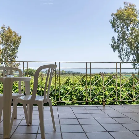Village ניקוטרה