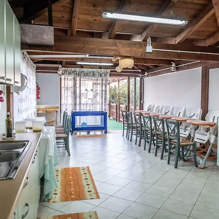 Village Szálloda 4*